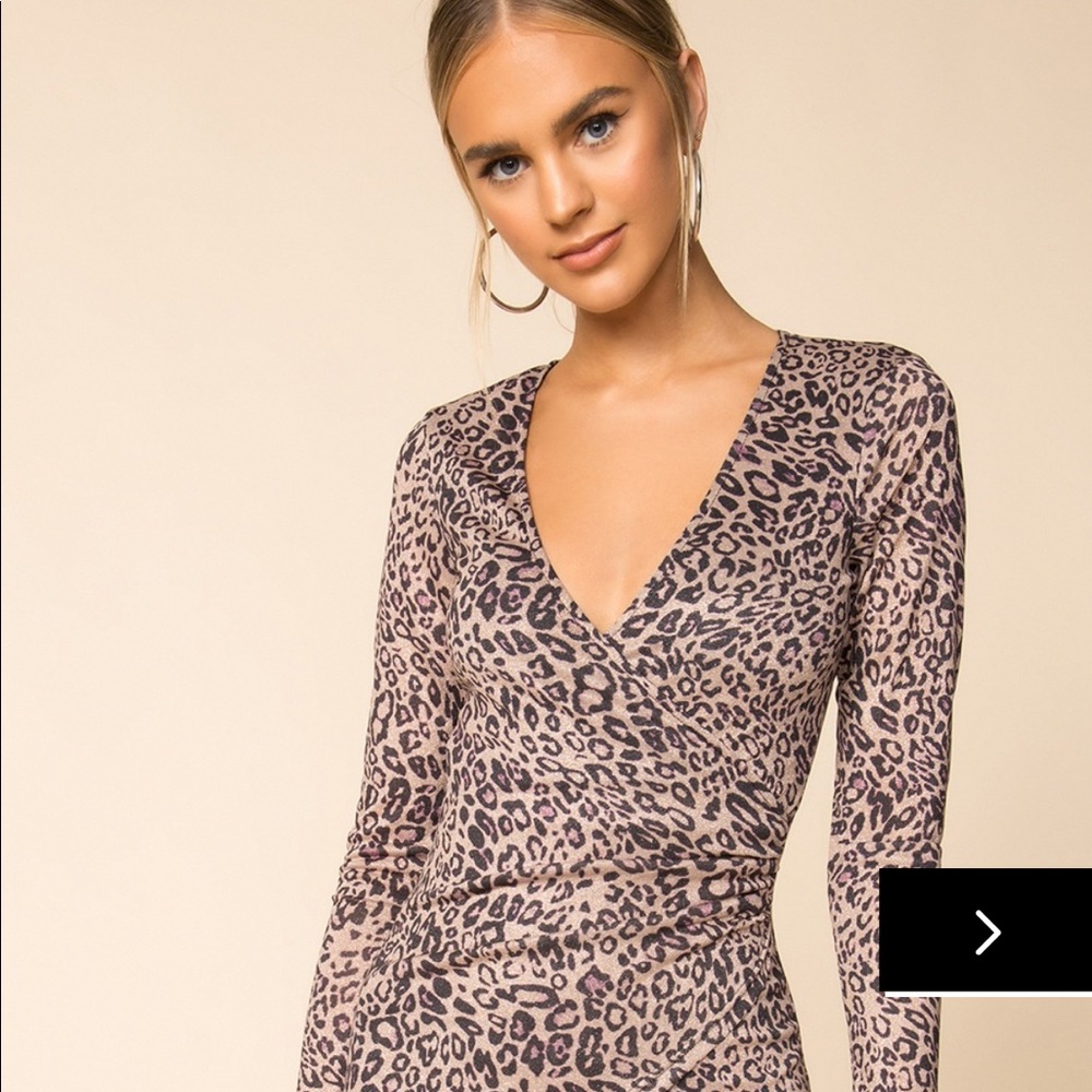 Superdown leopard dress